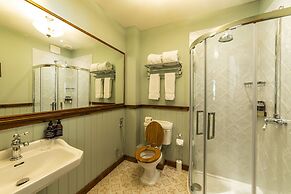 Black Sheep Hotels Cabins