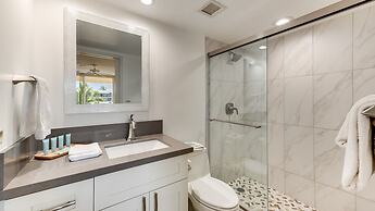 Castle at Maui Banyan