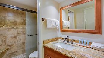 Castle at Maui Banyan