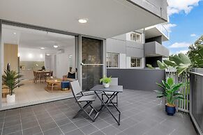 Urban Edge Apartments by Urban Rest