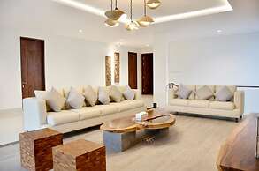 Kamala Villa 10 bedrooms with a private swimming pool