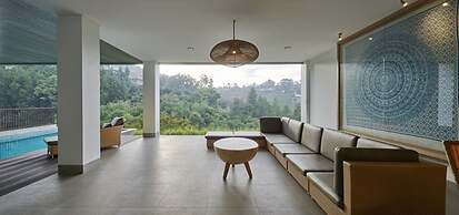 Kamala Villa 10 bedrooms with a private swimming pool