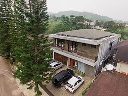 Kamala Villa 10 bedrooms with a private swimming pool