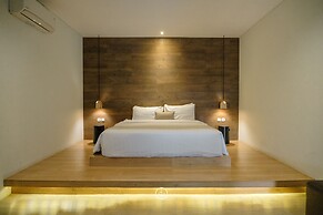 Kamala Villa 10 bedrooms with a private swimming pool