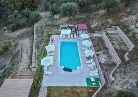 Le Querce Farmhouse