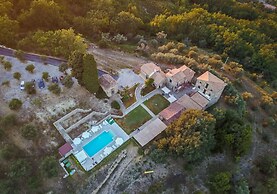 Le Querce Farmhouse