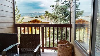 Val DIsere 17 Light and Bright, Across The Street From The Village, Pr