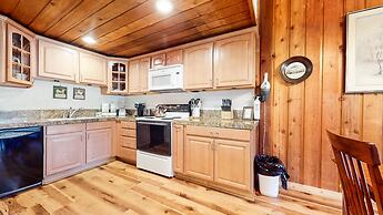 Val DIsere 17 Light and Bright, Across The Street From The Village, Pr