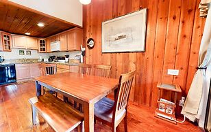 Val DIsere 17 Light and Bright, Across The Street From The Village, Pr