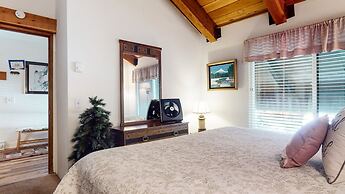 Val DIsere 17 Light and Bright, Across The Street From The Village, Pr