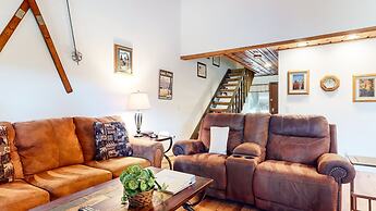 Val DIsere 17 Light and Bright, Across The Street From The Village, Pr