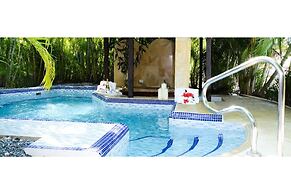 Catch Me Safely By The Sea