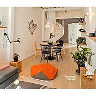 Master Loft in Historic Downtown