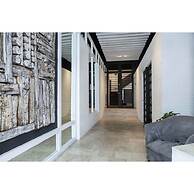 Master Loft in Historic Downtown