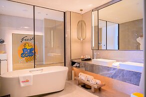 Crowne Plaza Qidong by IHG