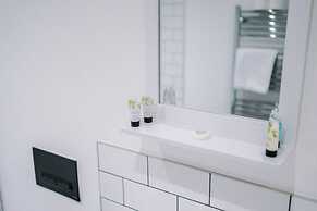 Hilltop Serviced Apartments - Piccadilly