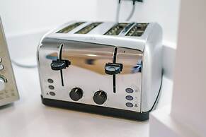 Hilltop Serviced Apartments - Piccadilly