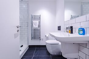 Hilltop Serviced Apartments - Piccadilly