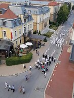 Charlino Plaza