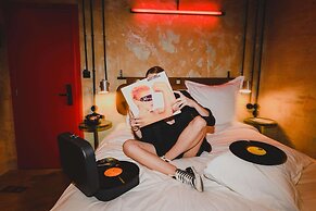 Dave Red Athens, a member of Brown Hotels