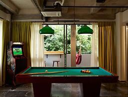 Dave Red Athens, a member of Brown Hotels