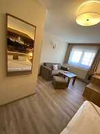 Privatzimmer & Ferienwohnungen Leeb