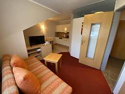 Privatzimmer & Ferienwohnungen Leeb