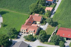 Privatzimmer & Ferienwohnungen Leeb