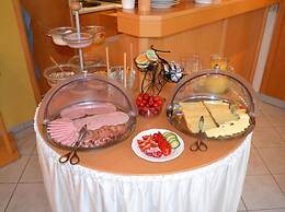 Privatzimmer & Ferienwohnungen Leeb