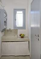 Iris House Agios Sostis