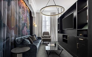 Daxton Hotel Birmingham, Curio Collection by Hilton