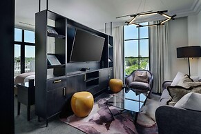 Daxton Hotel Birmingham, Curio Collection by Hilton