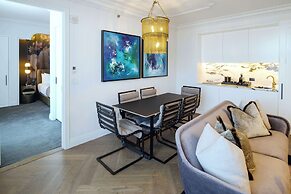 Daxton Hotel Birmingham, Curio Collection by Hilton