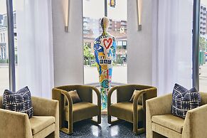 Daxton Hotel Birmingham, Curio Collection by Hilton