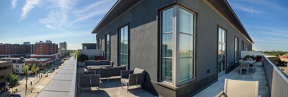 Daxton Hotel Birmingham, Curio Collection by Hilton