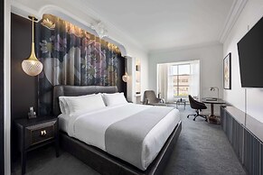 Daxton Hotel Birmingham, Curio Collection by Hilton