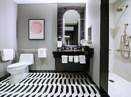 Daxton Hotel Birmingham, Curio Collection by Hilton