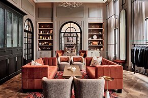 Daxton Hotel Birmingham, Curio Collection by Hilton