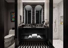 Daxton Hotel Birmingham, Curio Collection by Hilton