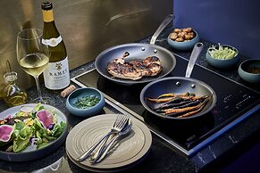 Daxton Hotel Birmingham, Curio Collection by Hilton