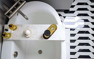 Daxton Hotel Birmingham, Curio Collection by Hilton