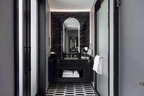 Daxton Hotel Birmingham, Curio Collection by Hilton