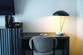 Daxton Hotel Birmingham, Curio Collection by Hilton