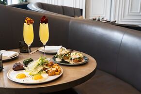 Daxton Hotel Birmingham, Curio Collection by Hilton