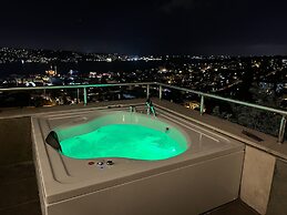 Class Hotel Bosphorus