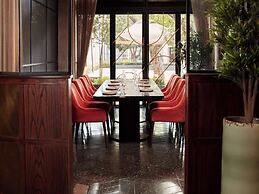 Hyde Johannesburg Rosebank