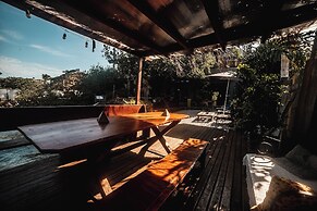 Casanova Residence