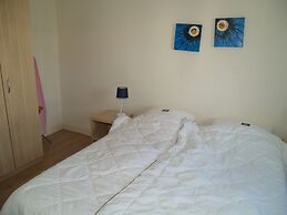 Comfortable Chalet Near Brunssummerheide