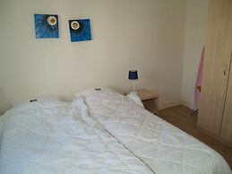 Comfortable Chalet Near Brunssummerheide