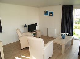 Comfortable Chalet Near Brunssummerheide